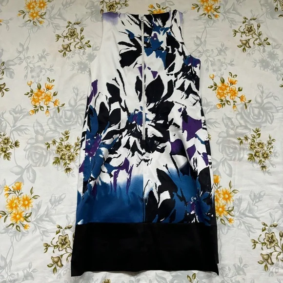 Tahari Size 2 Patterned Sleeveless Dress NWT - Picture 3 of 8